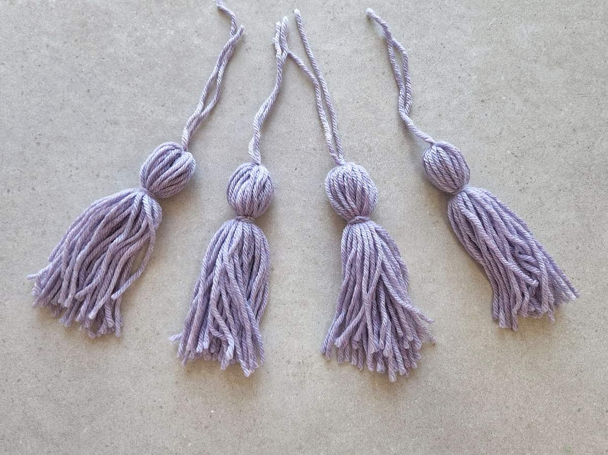 How to Make Tassels With Yarn Free Photo Tutorial Made by Gootie