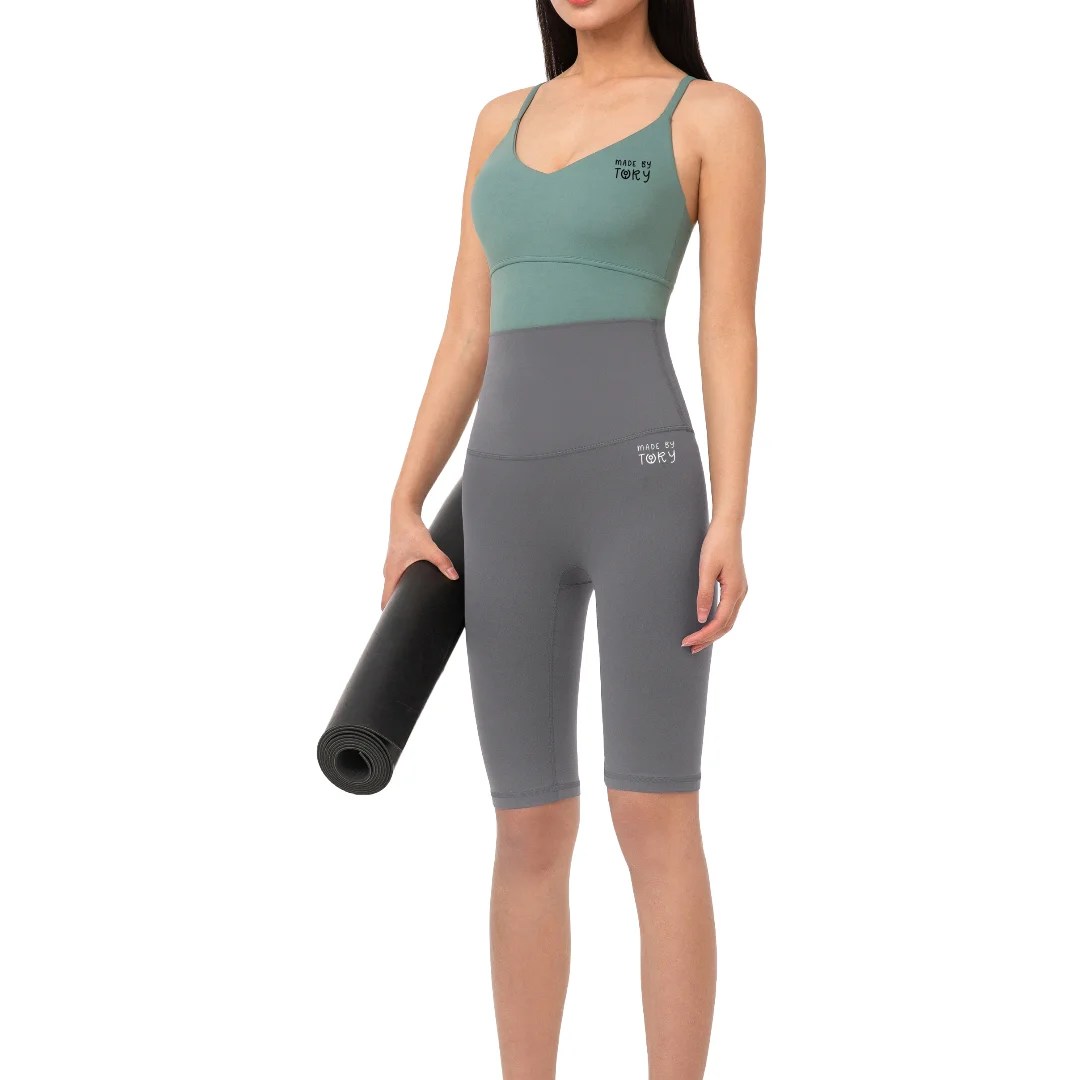 7 Best Ways to Avoid Camel Toe in Leggings