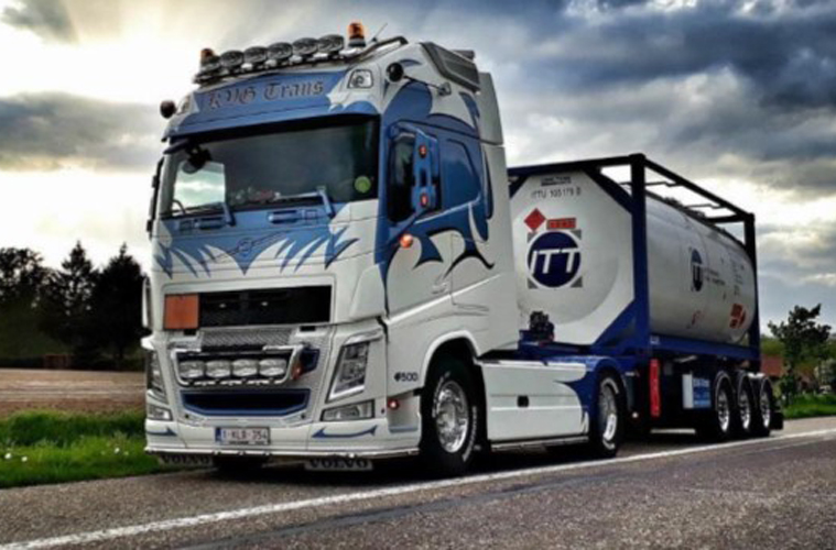 Jo van moer begon ooit met 1 aftandse truck. Van Moer Logistics neemt KVG-Trans over - Made in