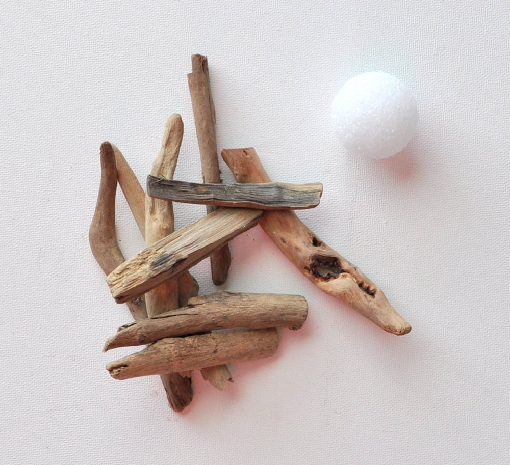 How To Make A DIY Driftwood Orb Made In A Day