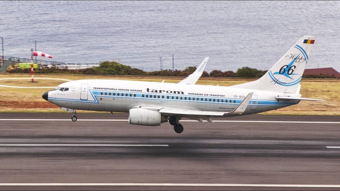 AWESOME TAROM RETRO LIVERY Boeing 737700 Landing At Madeira Airport