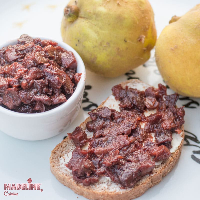 Gem de gutui la slow cooker / Slow cooker quince jam Madeline.ro