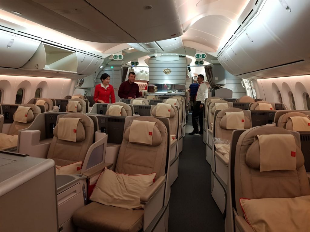 Royal Jordanian 787 Business Class, Hong Kong to Amman, Jordan Mad