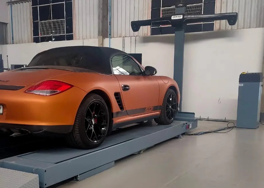 Hunter HawkEye Elite Global Technology, Local Support