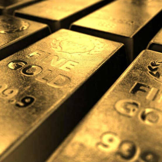 Graphic Designer Specialist Madison Pearl