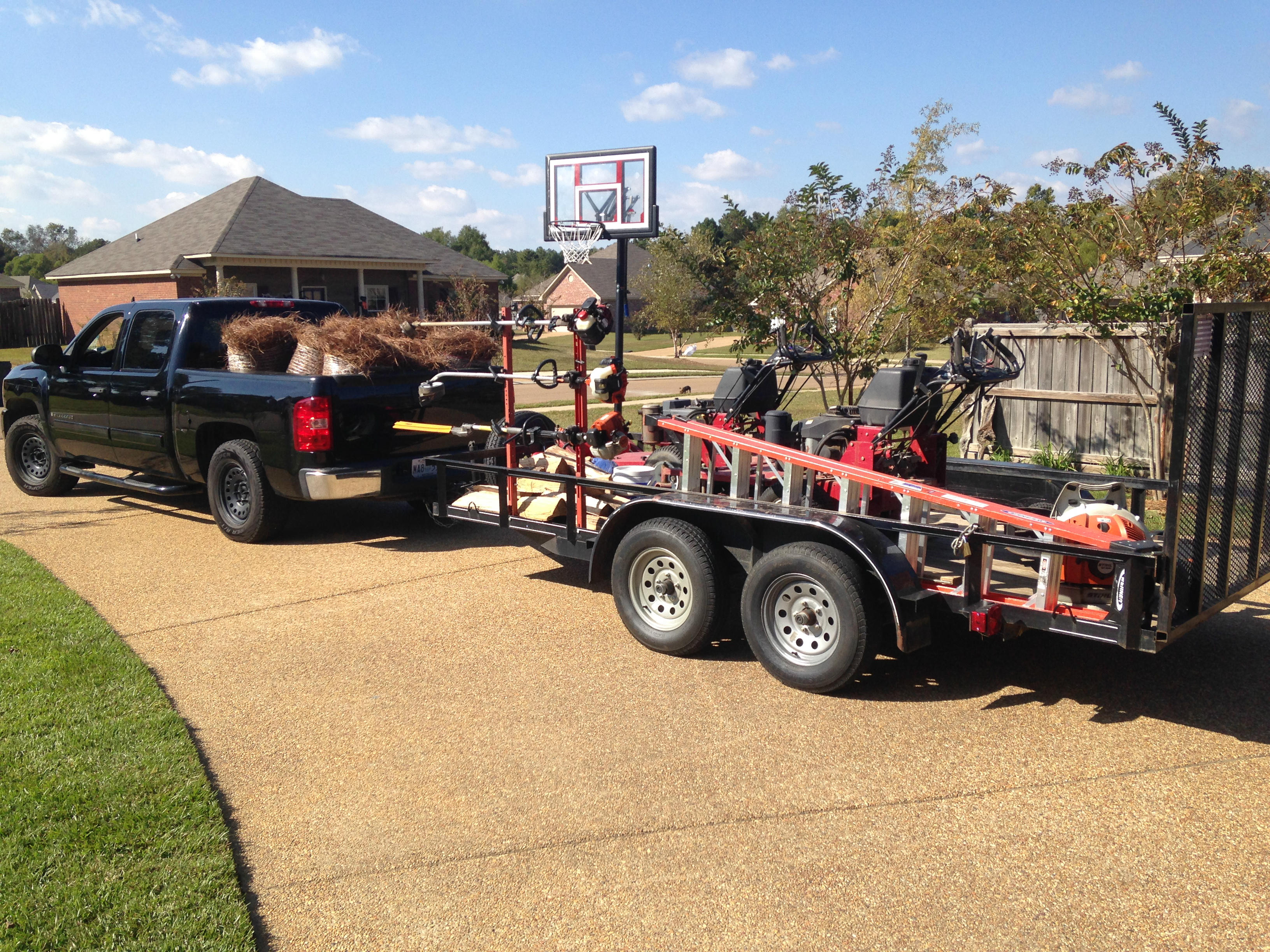 Madison, Mississippi Quality Longleaf Pine Straw Installation Holland