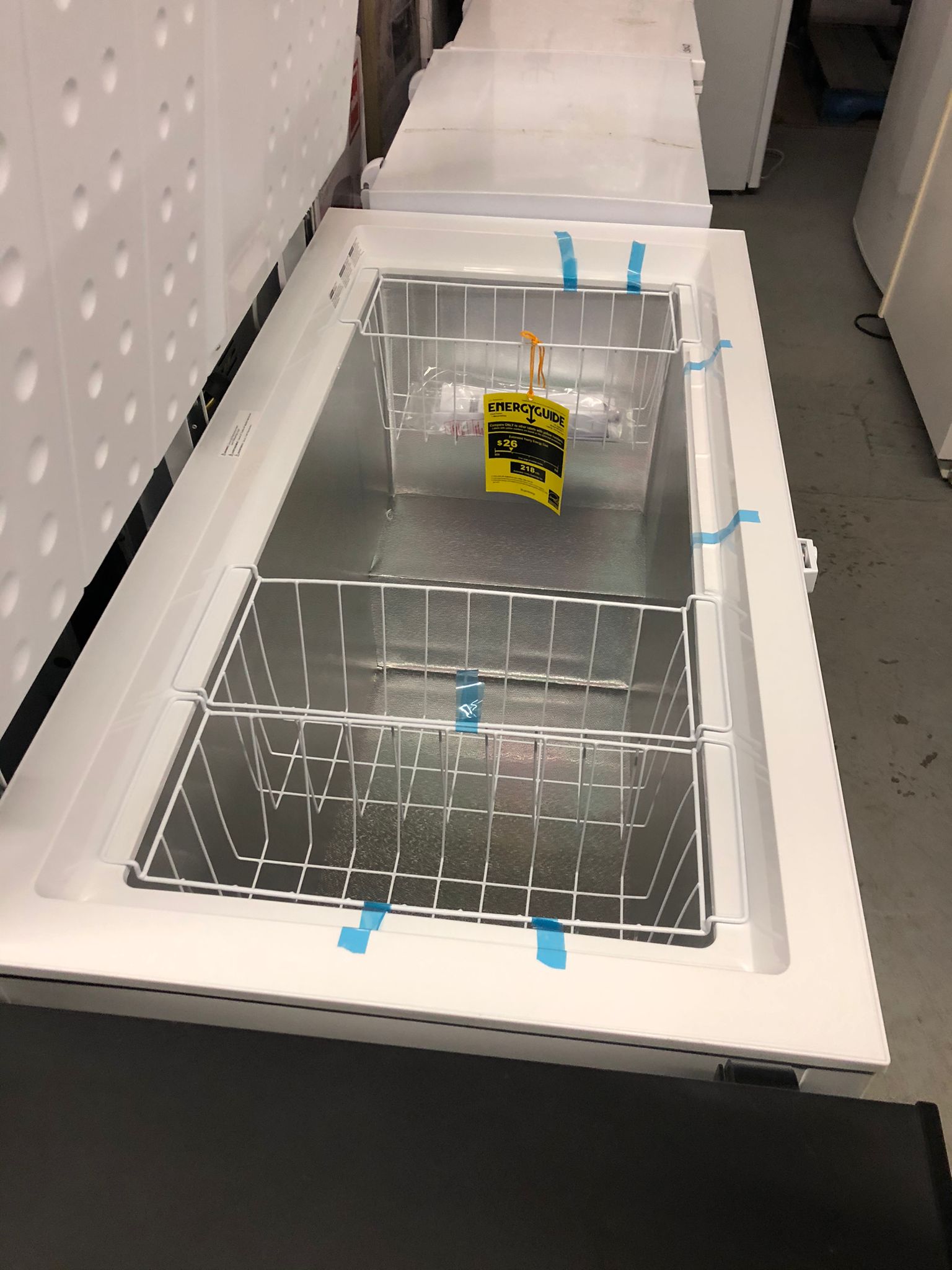 Chest Freezer in White ENERGY STAR® madistltd