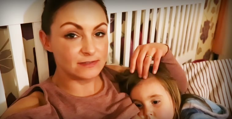 People are quick to judge mom for breastfeeding 4yearold, so she
