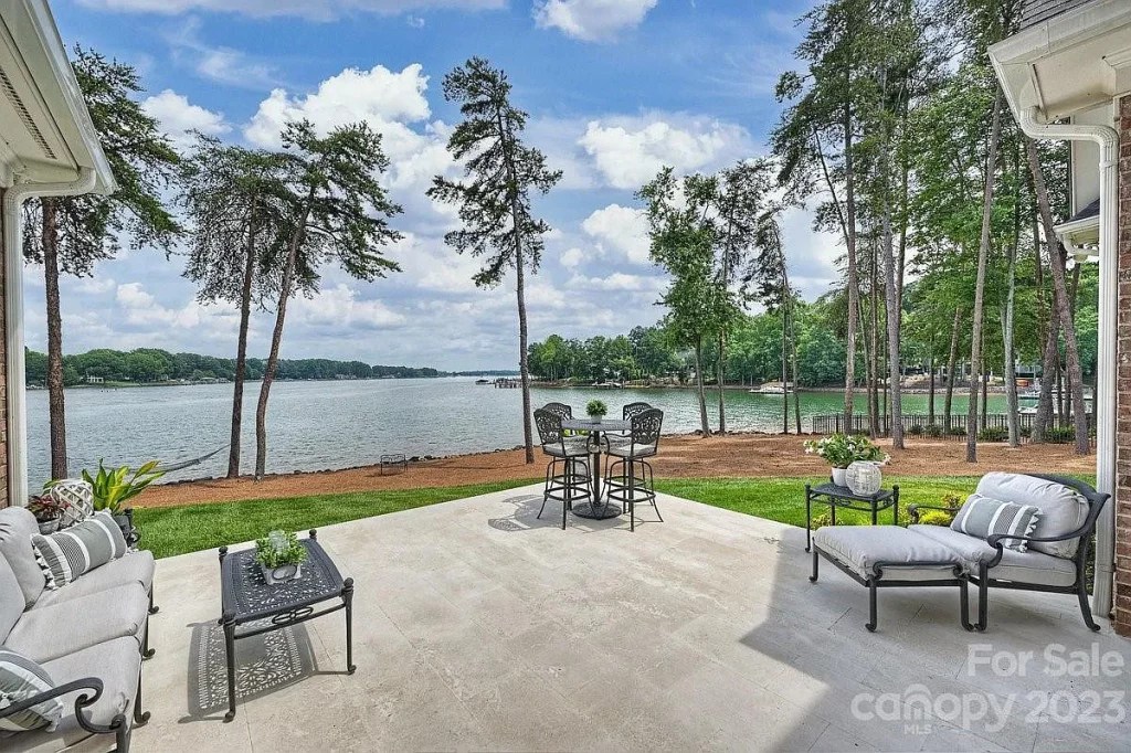 Experience Lakeside Luxury at Mooresville, North Carolina Mad Mansions