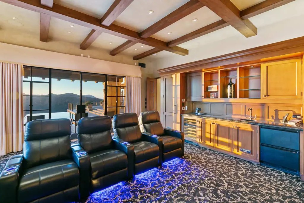 5 Bedroom Malibu Rocky Oaks Airbnb Mansion Mad Mansions