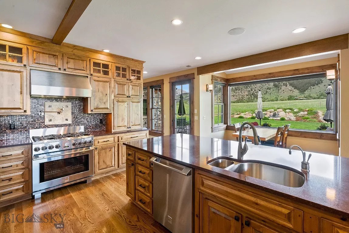  3.9 Million Waterfront Cabin in Bozeman, Montana