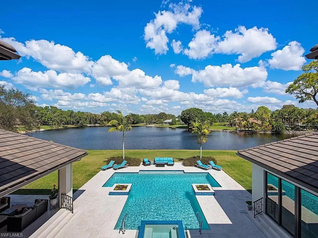Luxury Redefined The Lakefront Marvel in Naples, FL