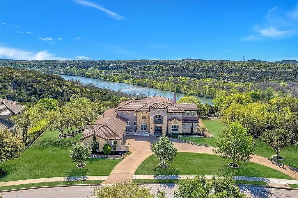 Luxury Living Redefined Explore the Exquisite 11513 Shoreview Overlook