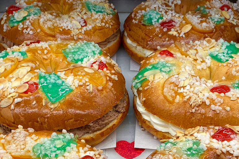 Un roscón de reyes tradicional y artesanal, con sello La Hermosita