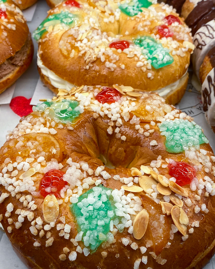 Un roscón de reyes tradicional y artesanal, con sello La Hermosita