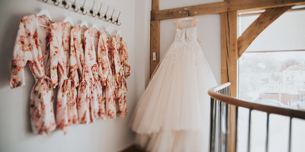 How to Preserve Your Wedding Dress? Mag