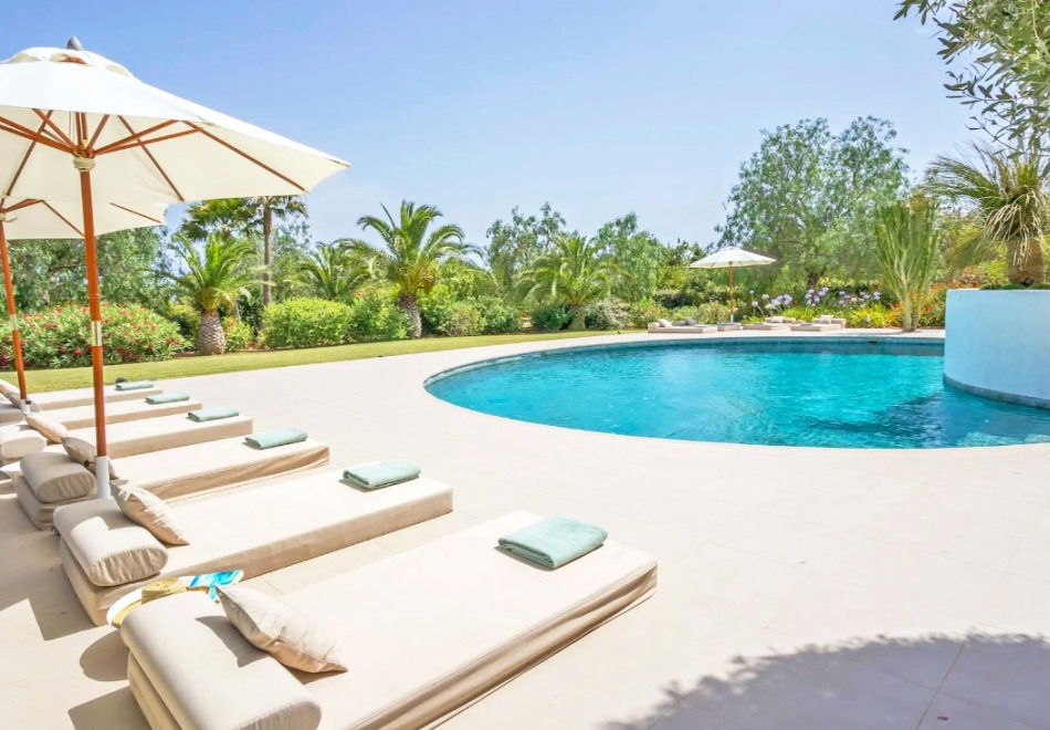Top 5 Holiday Villa Pools in Spain A.M.A Selections Magazine