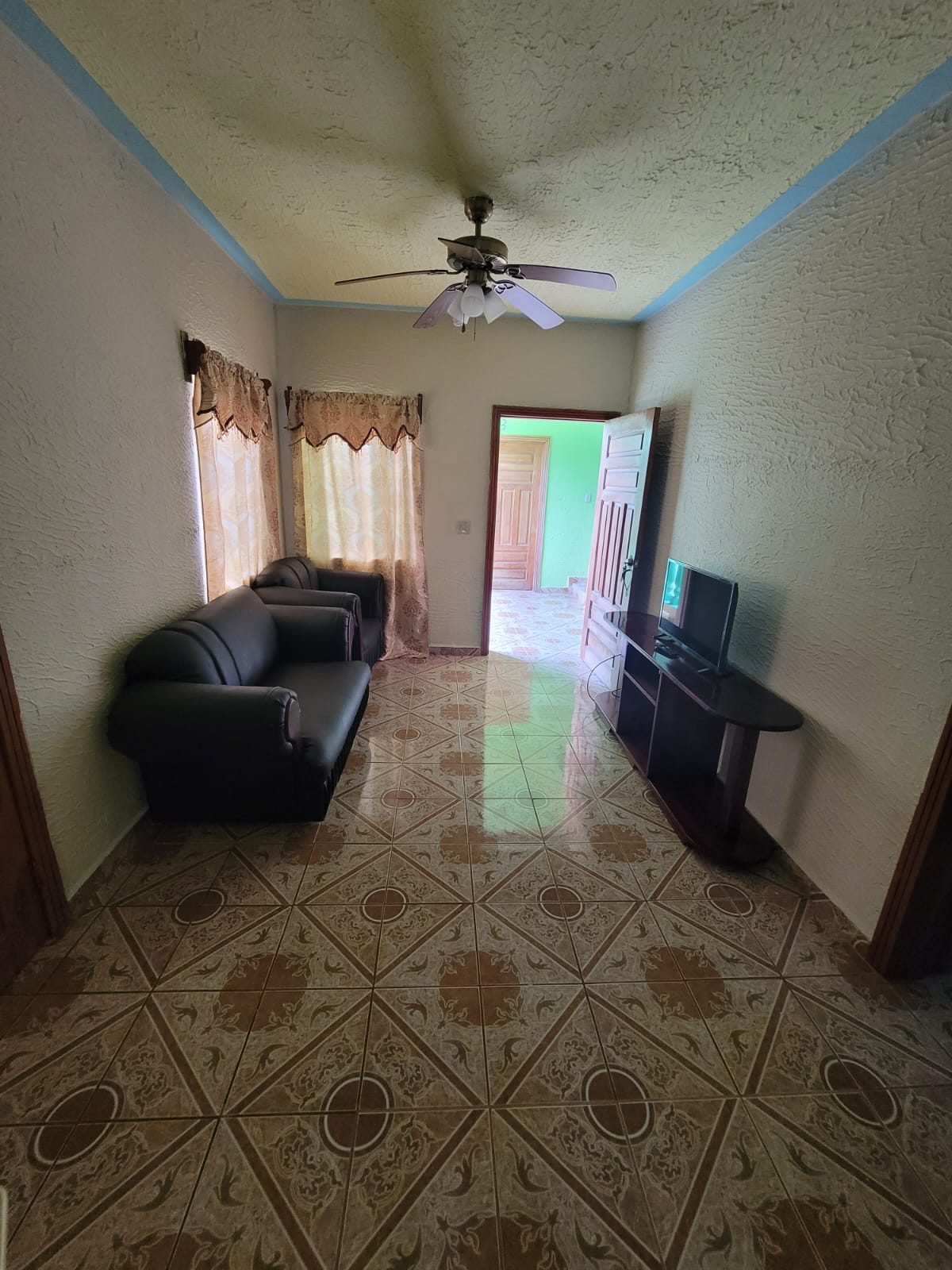 Magda Apartments Roatan Honduras