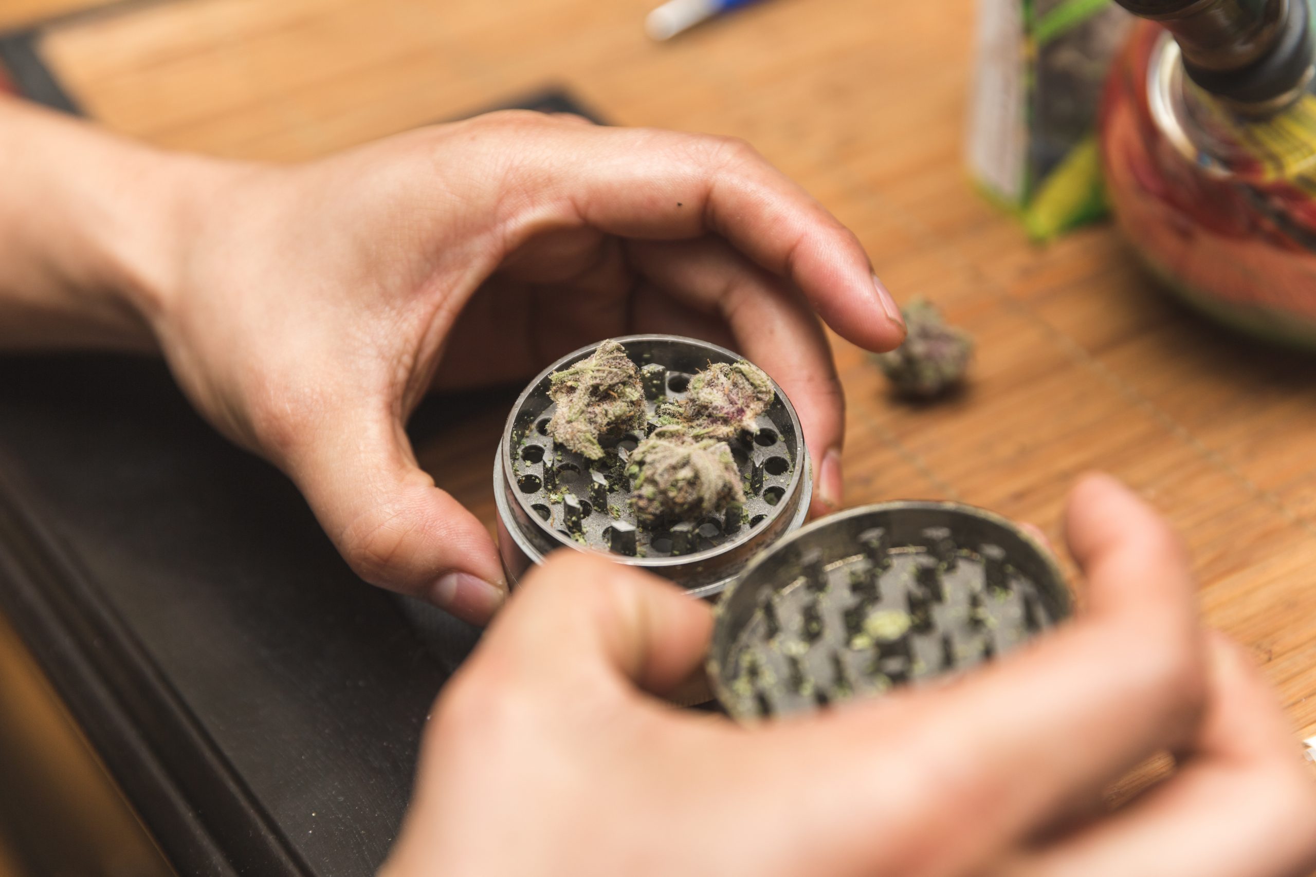 How to Smoke Weed Maggie's Farm Marijuana Dispensaries