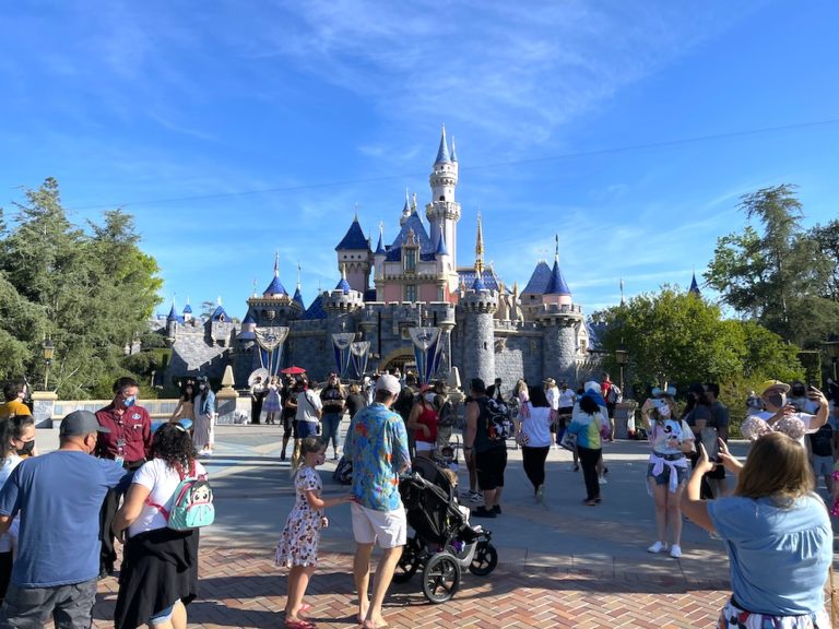 Can I Change a Disneyland Reservation? Magic Guidebooks