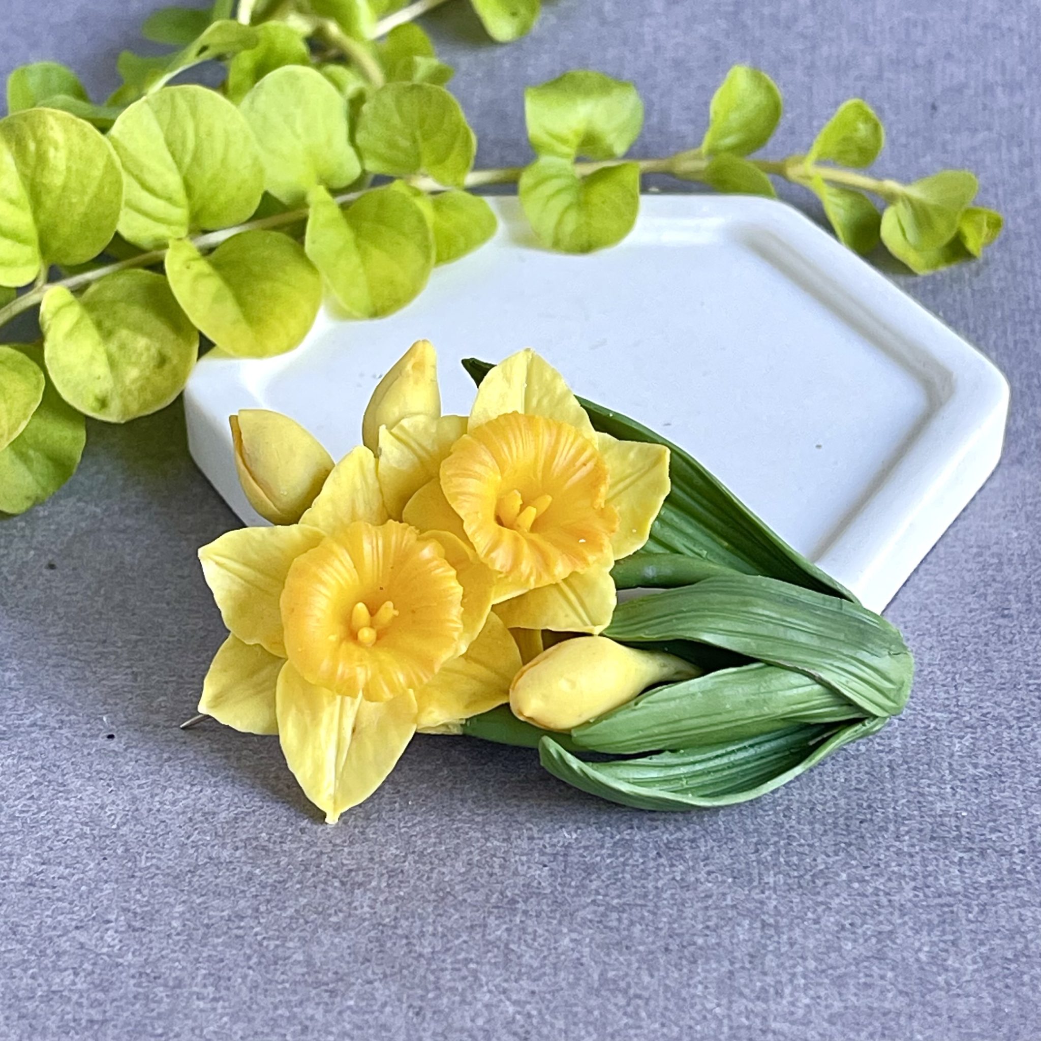 Daffodil brooch Yellow March Flower Narcissus MagicLampwork jewelry