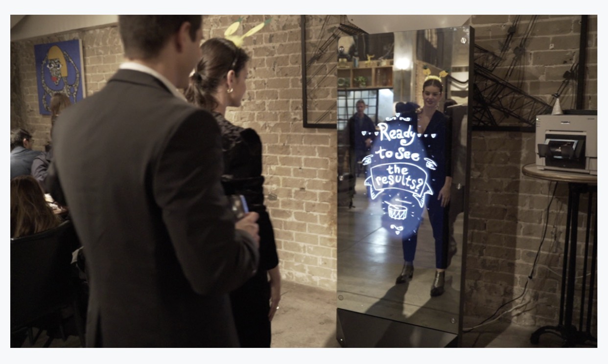 MIRROR X PHOTO BOOTH Magic Mirror Photo Booth in Los Angeles