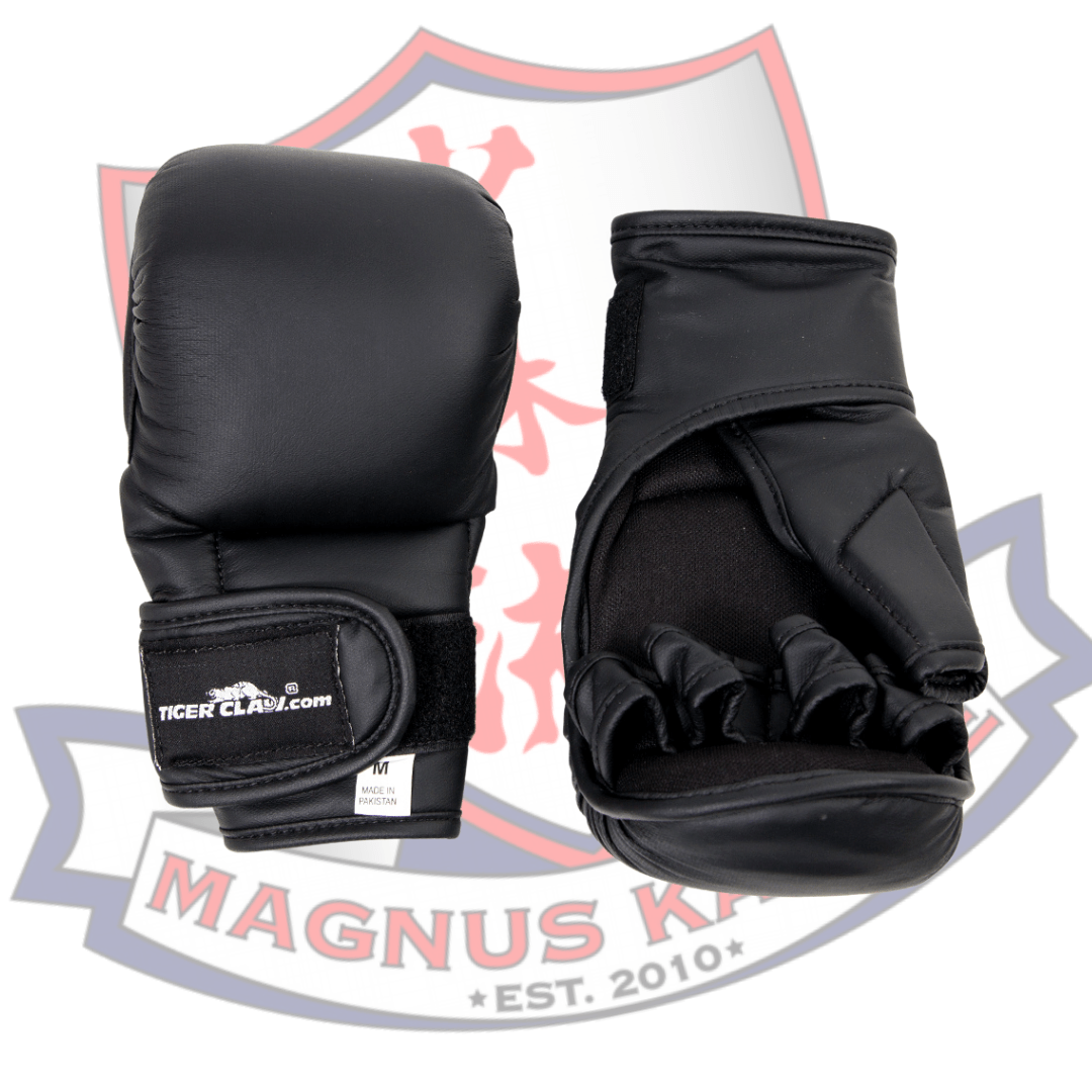 Sparring Hand Gear Magnus Karate