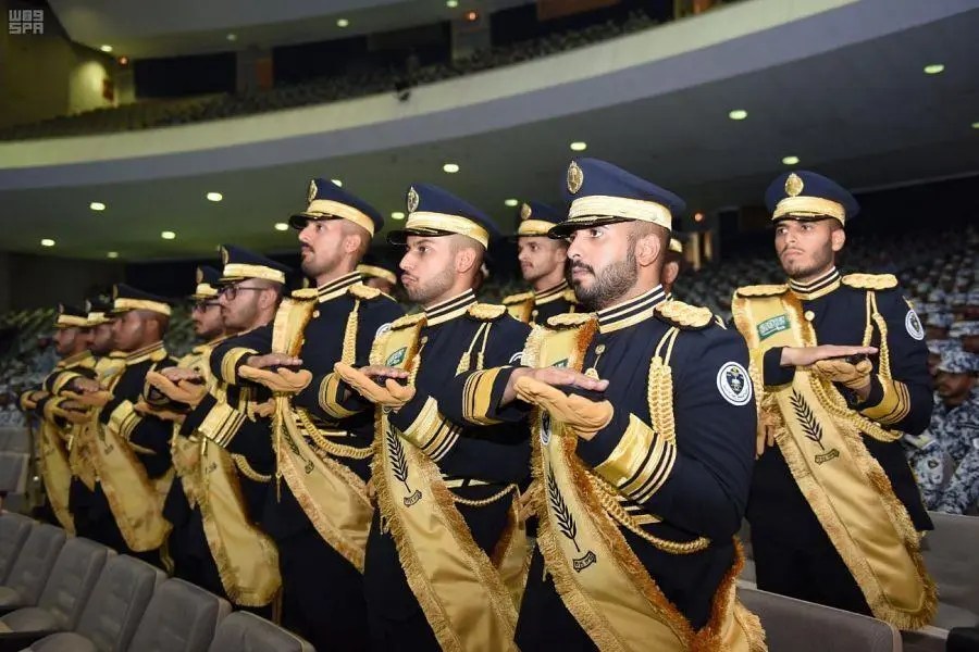 شروط قبول كلية الضباط 1446 للثانوي والجامعيين