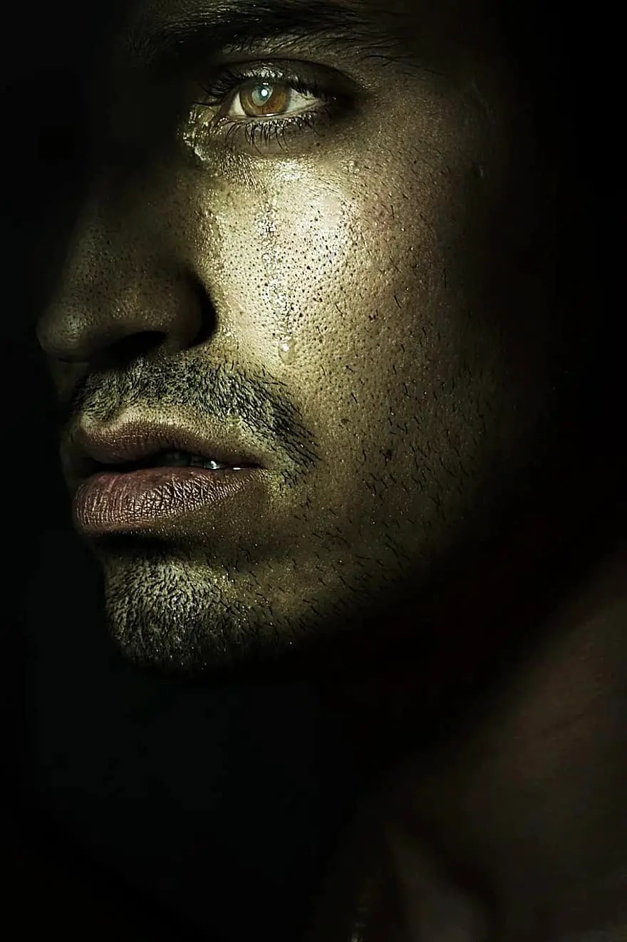 تفسير حلم البكاء في المنام للرجل المتزوج