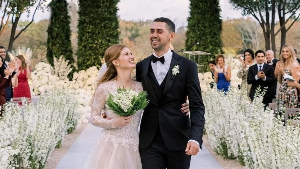 من هو نائل نصار ويكيبيديا