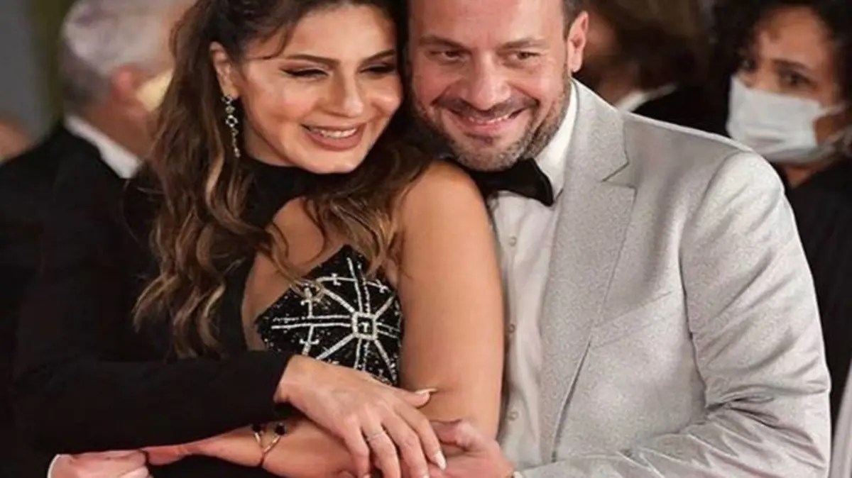 من هو زوج نجلاء بدر