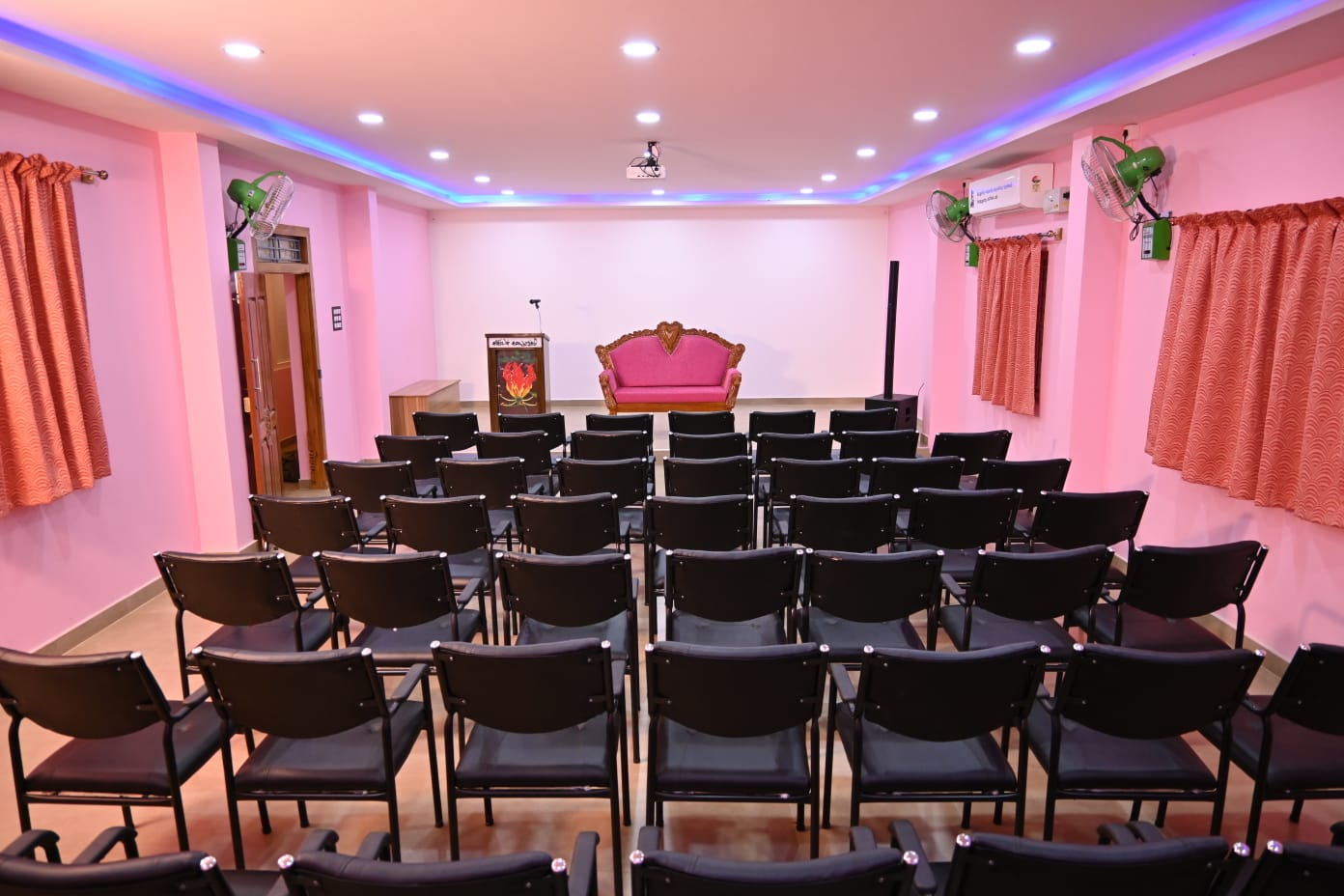 Bakery in Karaikudi, Restaurant in Karaikudi Maaha Bakery and Restaurant