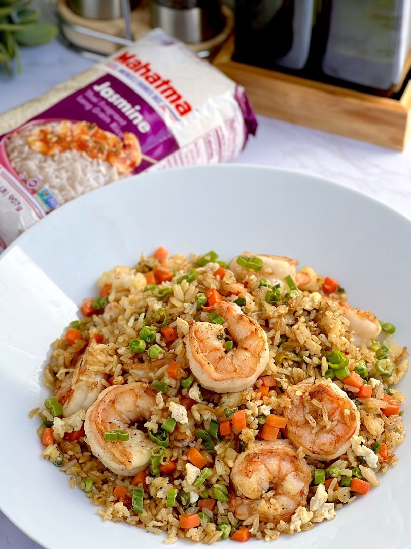 Arroz frito dorado con camarones Arroz Mahatma®