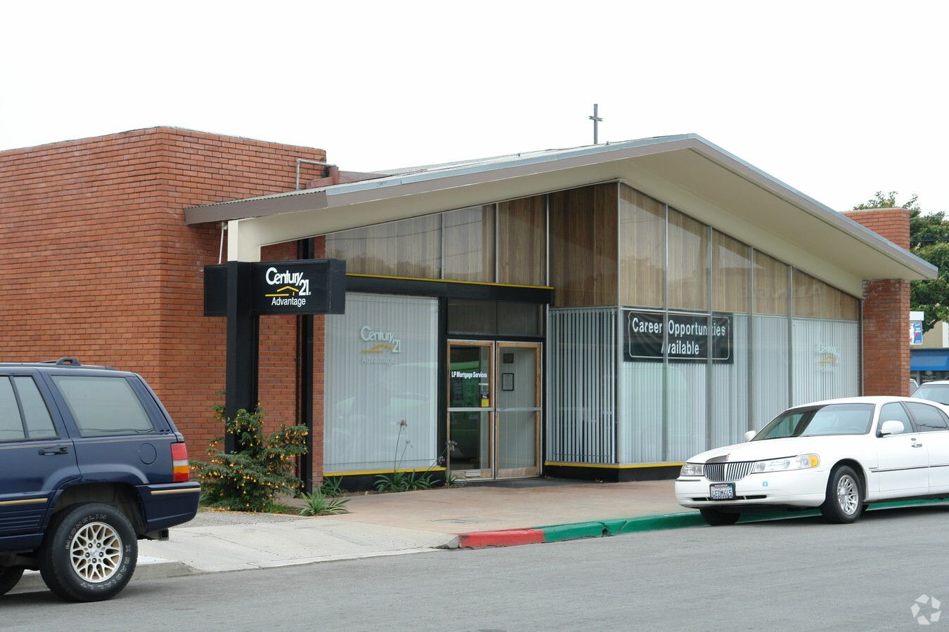 Retail Mahoney & Associates Commercial Real Estate