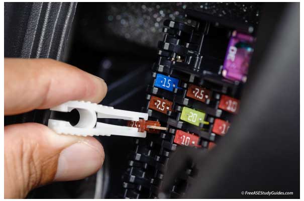 How to Check for a Blown Fuse in a Car