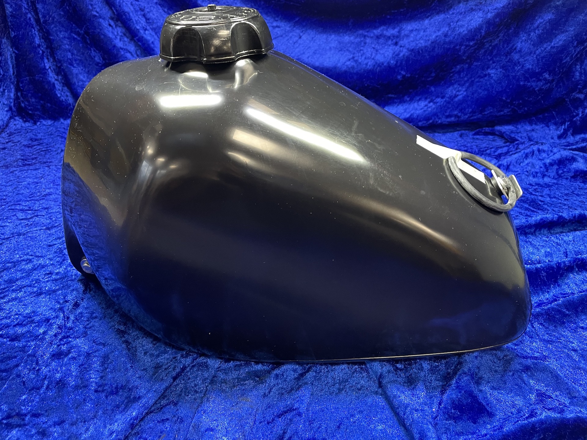 Clarke Plastic '83' Style Fuel Tank. WHITE HVAFactory
