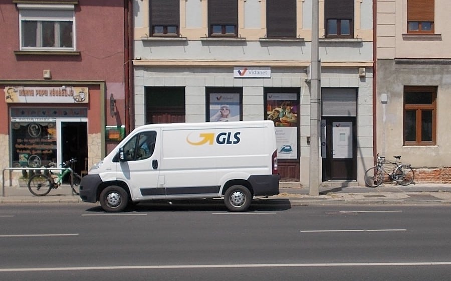 “The Parcel Was Handed Over to GLS” Tracking Guide MAILBOX MASTER