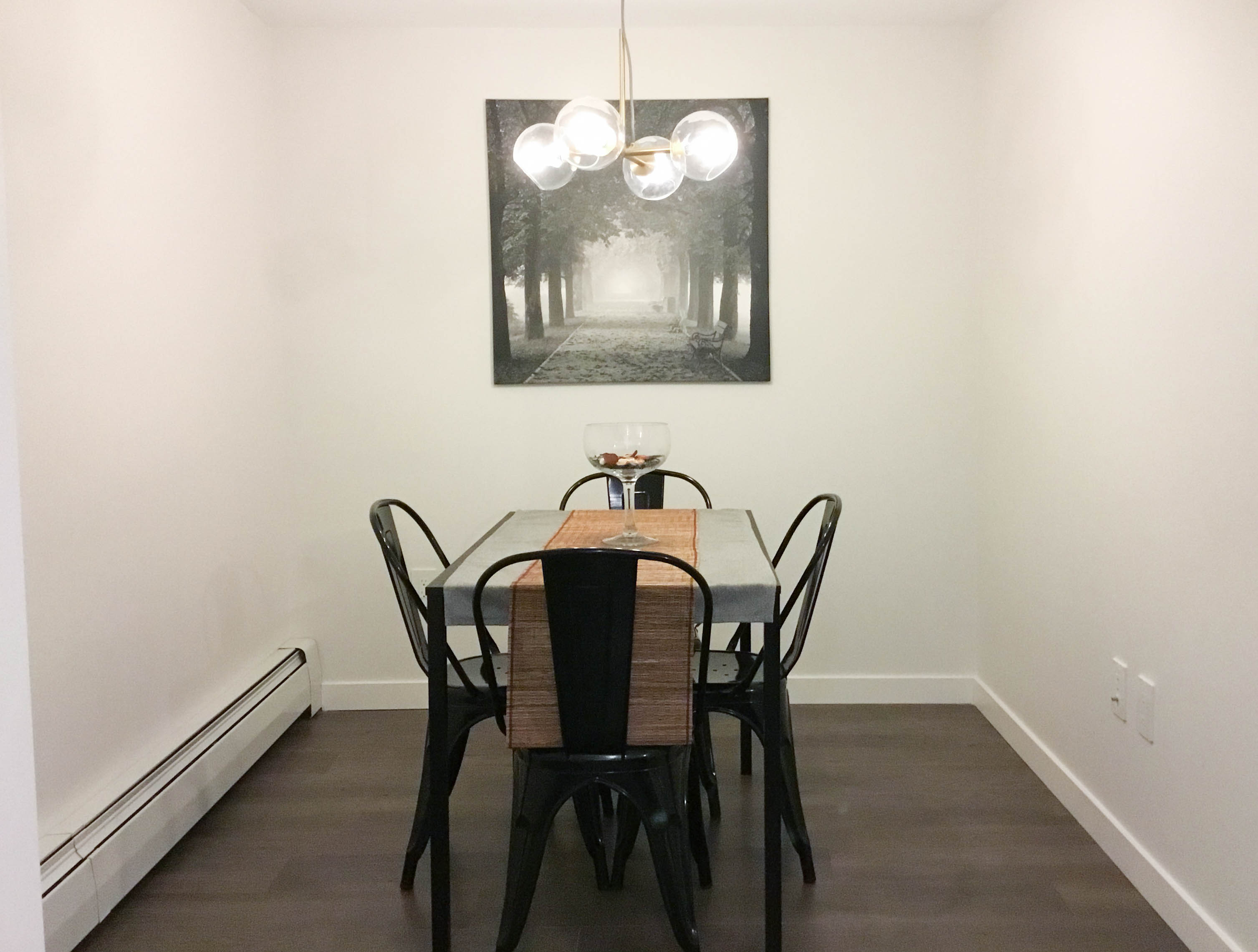 Mount Pleasant Olympic Village, Vancouver Mai Lodging