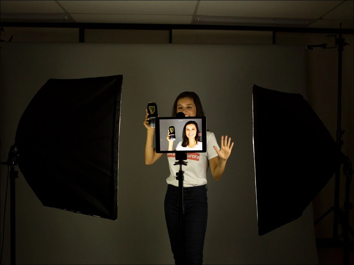 Memahami Pencahayaan Softbox Fluorescent vs LED DOSS Camera & Gadget