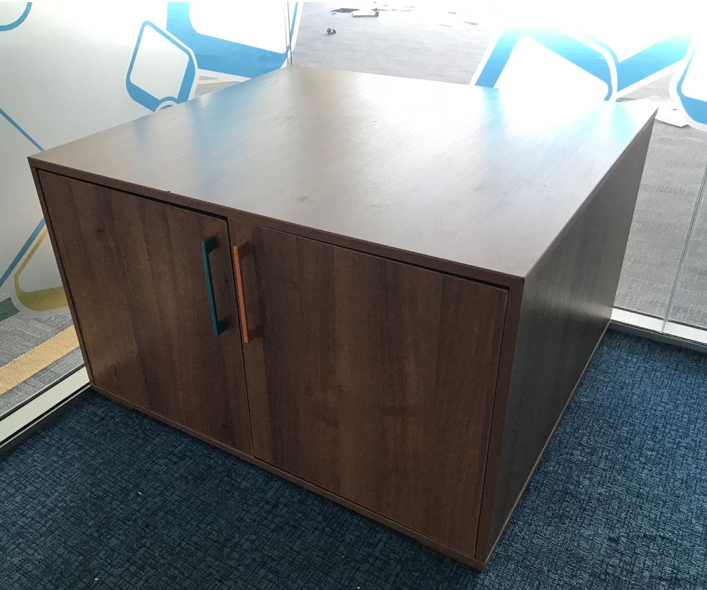 Office furniture sale mIAndspace