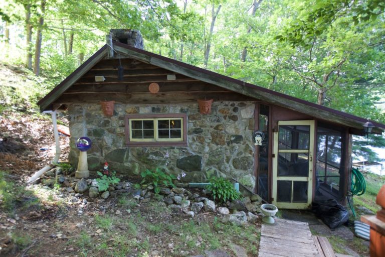 NotsoPleasant Camp on Pleasant Pond 106 Maine Cabin Masters