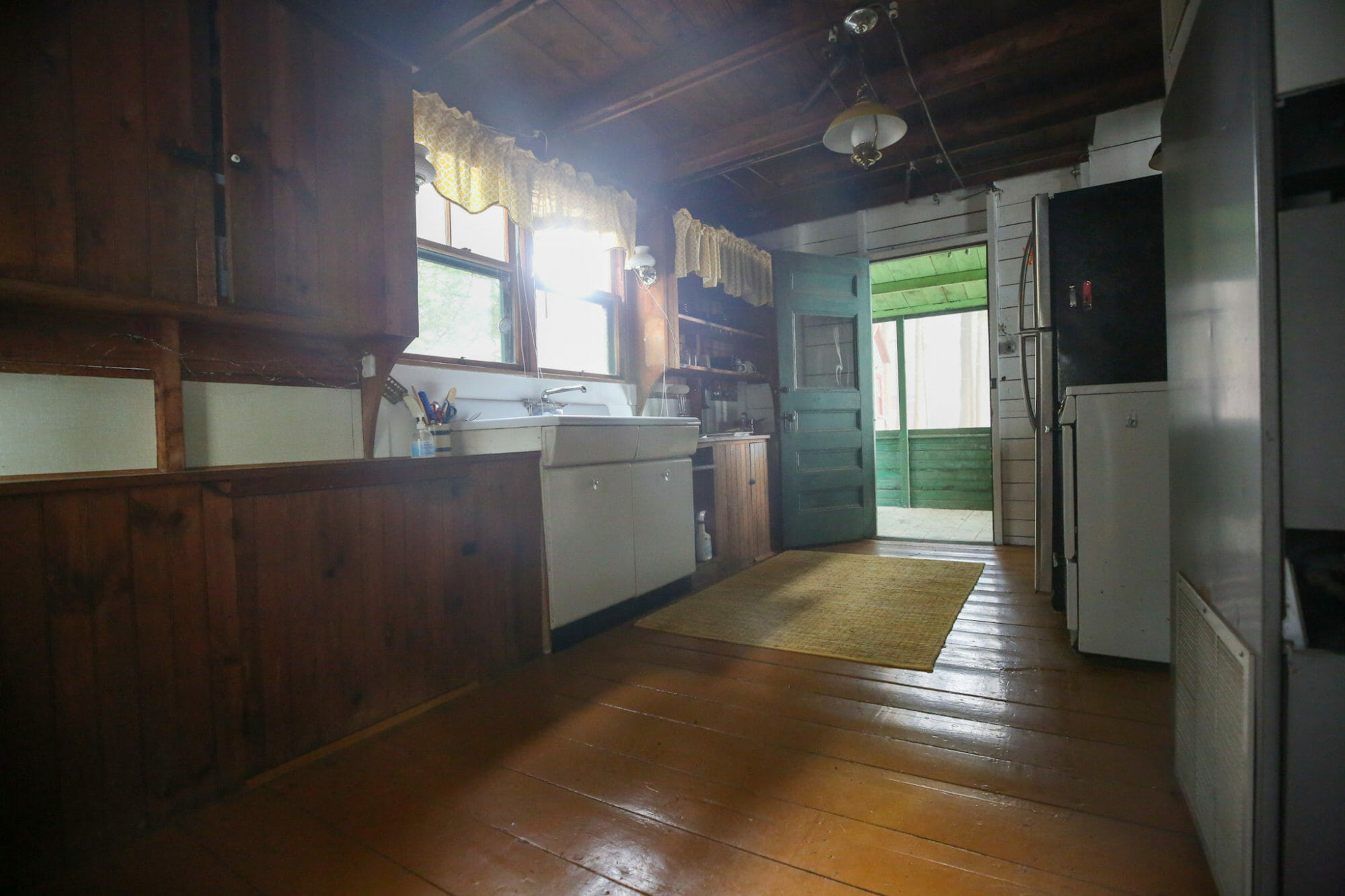 703 Rivalry at the Chadwick Cabin Maine Cabin Masters