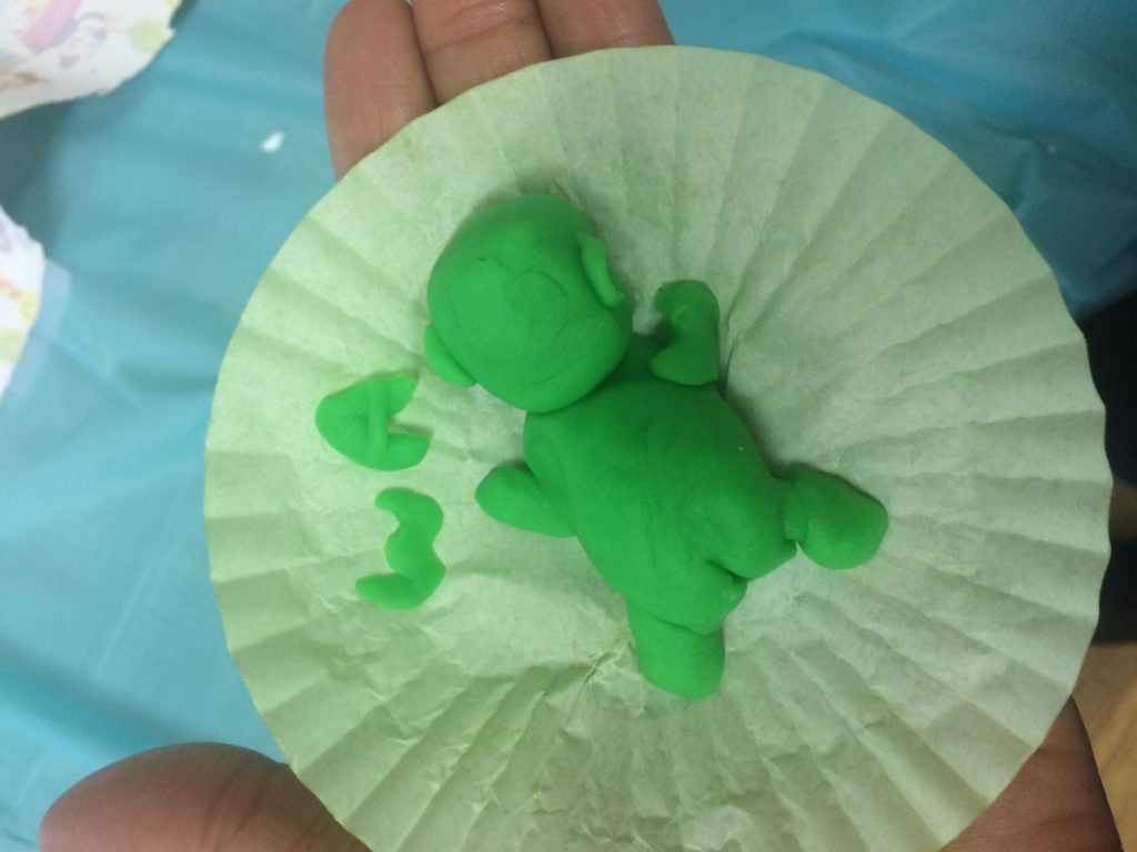 Play dough baby, a cute baby shower game!! The Maine chica