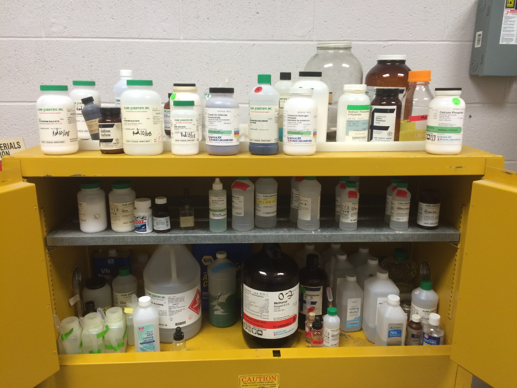 Chemicals in Schools Hygiene, Management & Disposal Maine Labpack