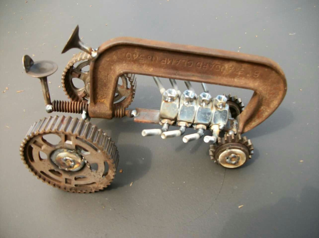 Maine Scrap Metals WE BUY JUNK CARS Bangor Free pickup