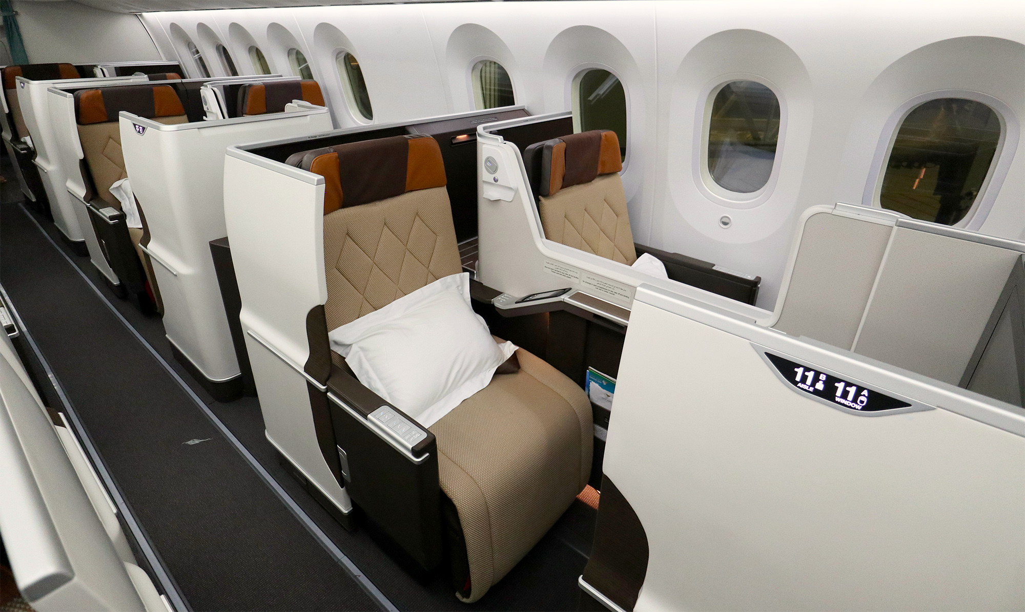 Review Oman Air 7879 Business Class Mainly Miles