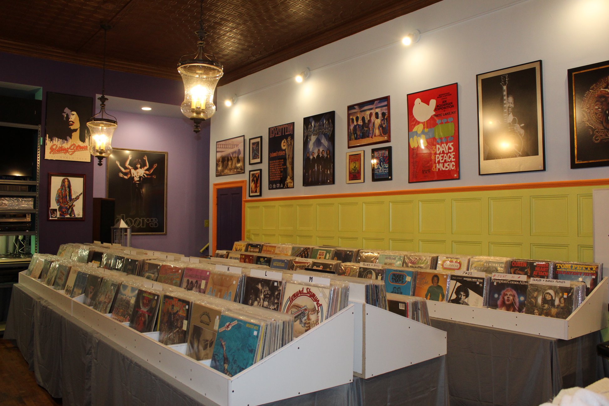 Vinyl Visions Main Street Hanover