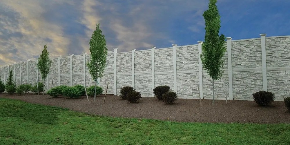 Choosing Stone Fencing for Your Ultimate Backyard Oasis