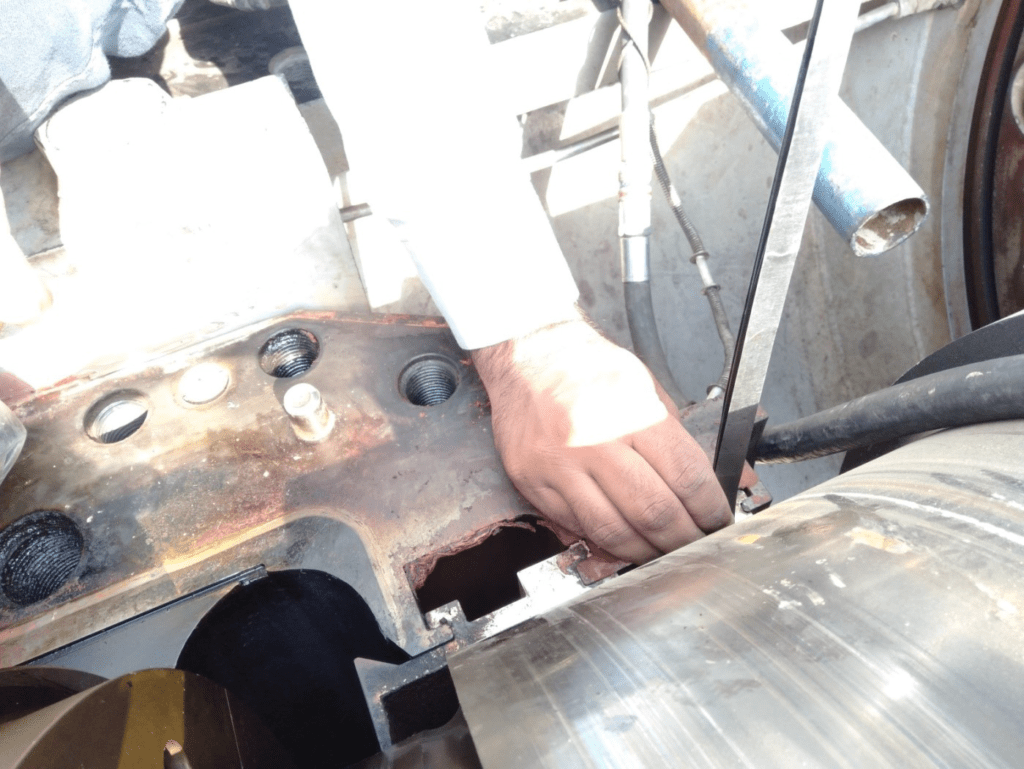 Gas Turbine Clearances, Turbine Couplings Unbolting, Compressor Rotor