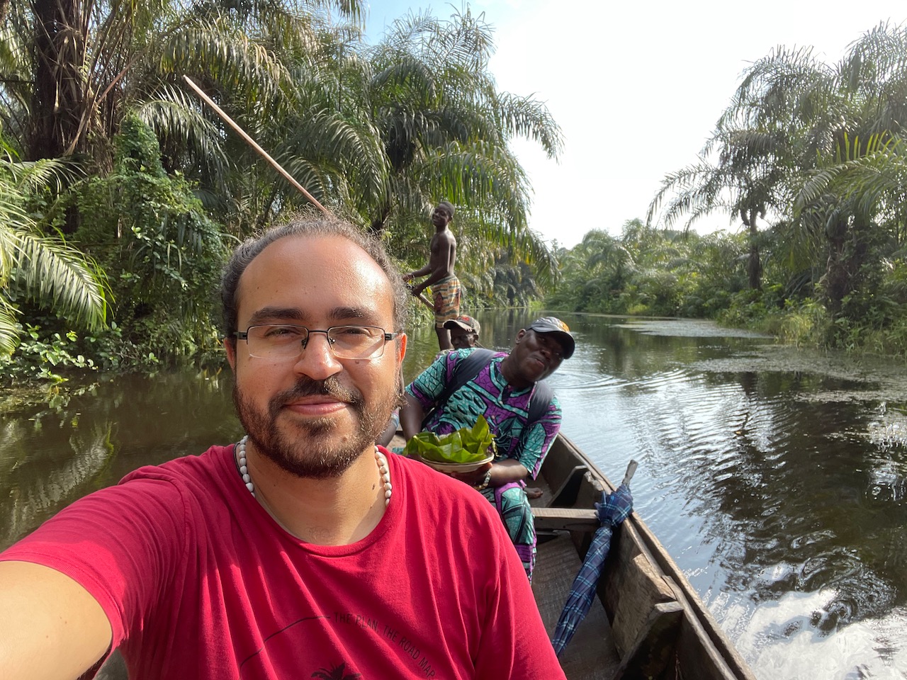 Adjarrá e o riacho negro (Rivière Noire) Voltas pelo Benim rural